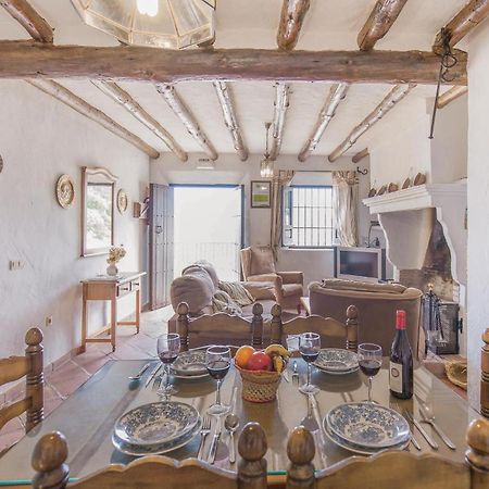 Cozy Home In Zahara De La Sierra With Kitchen المظهر الخارجي الصورة