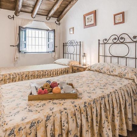 Cozy Home In Zahara De La Sierra With Kitchen المظهر الخارجي الصورة