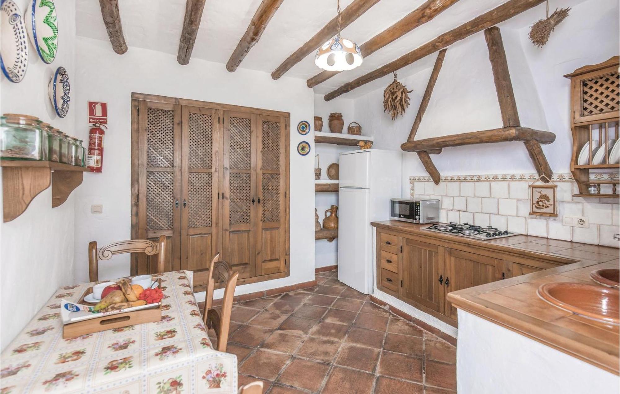 Cozy Home In Zahara De La Sierra With Kitchen المظهر الخارجي الصورة